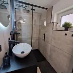 Tiny House Am Dillich - Schwimmteich - Klimaanlage - Hunde Willkommen - Eigener Garten