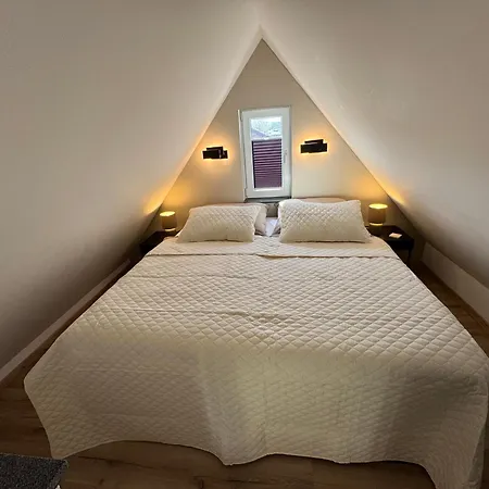 Tiny House Am Dillich - Hunde Willkommen - Eigener Eingezaeunter Garten - Ruhige Lage - Klima Casa de Férias Borken (Hessen)