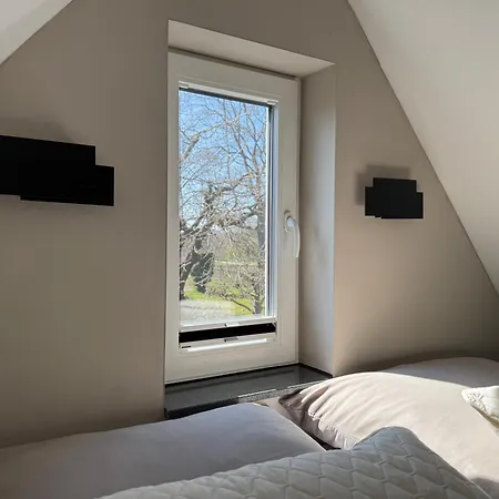Tiny House Am Dillich - Schwimmteich - Klimaanlage - Hunde Willkommen - Eigener Garten *