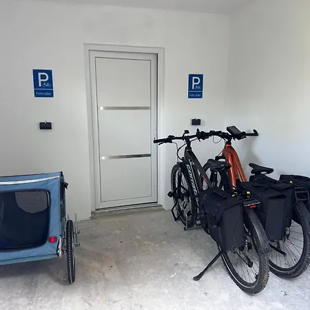 Tiny House Am Dillich - Hunde Willkommen - Eigener Eingezaeunter Garten - Ruhige Lage - Klima Дом отдыха