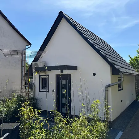 Tiny House Am Dillich - Schwimmteich - Klimaanlage - Hunde Willkommen - Eigener Garten Borken (Hessen)