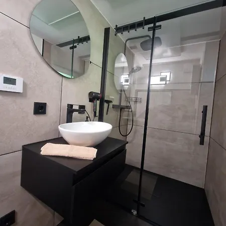 Tiny House Am Dillich - Hunde Willkommen - Eigener Eingezaeunter Garten - Ruhige Lage - Klima * Borken (Hessen)