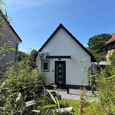 Ferienhaus Tiny House Am Dillich - Hunde Willkommen - Eigener Eingezäunter Garten - Ruhige Lage - Klima